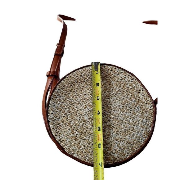 Sole Society Cross Body Bag - Picture 6 of 8